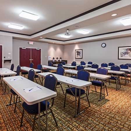 Holiday Inn Express & Suites Cleveland By Ihg Zewnętrze zdjęcie