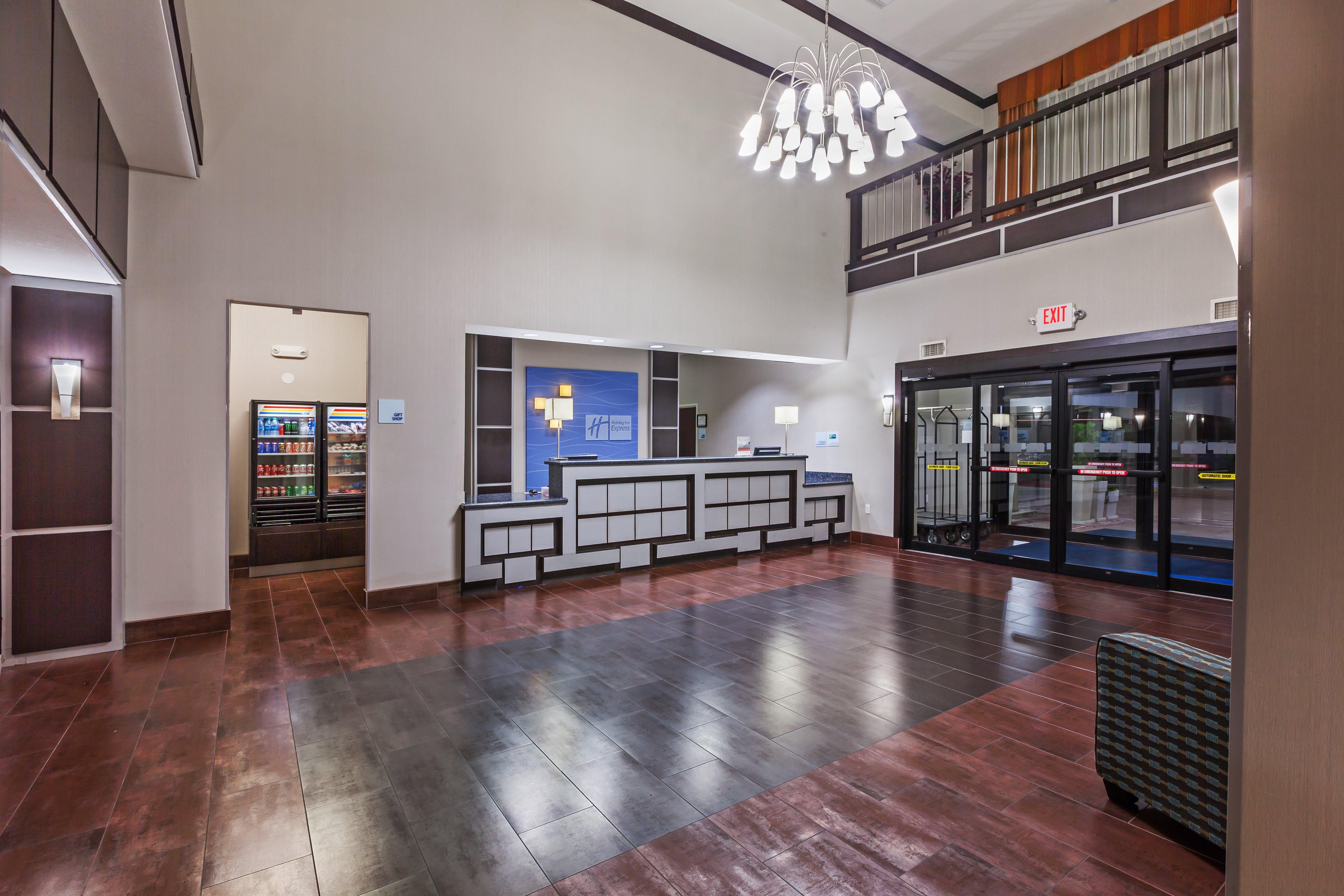 Holiday Inn Express & Suites Cleveland By Ihg Zewnętrze zdjęcie