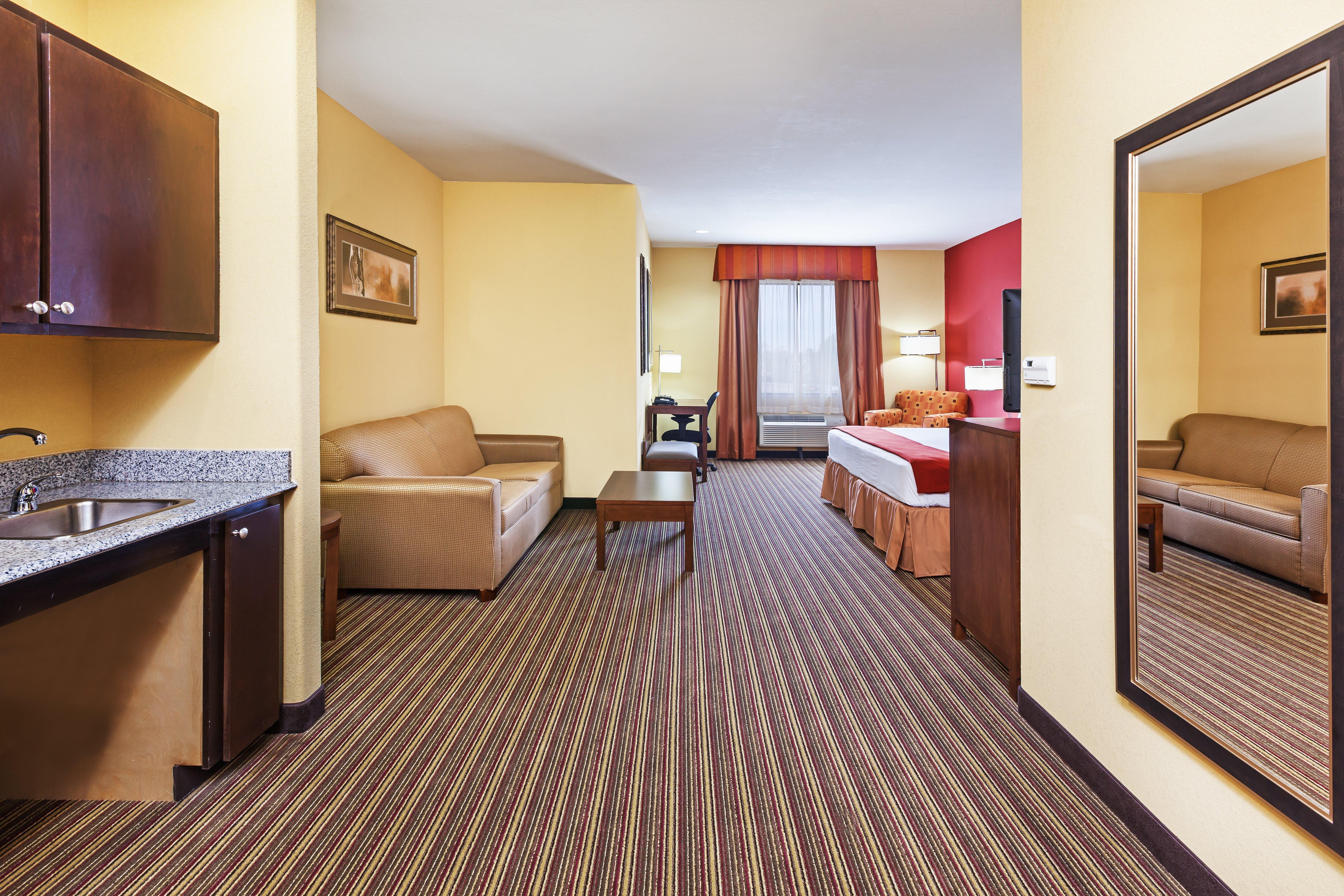Holiday Inn Express & Suites Cleveland By Ihg Zewnętrze zdjęcie