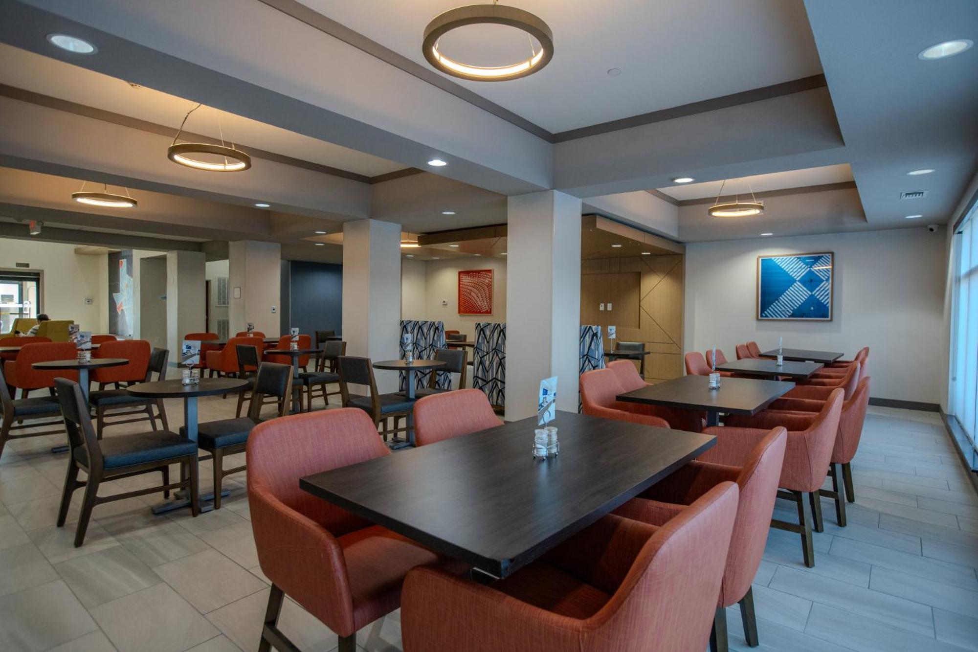 Holiday Inn Express & Suites Cleveland By Ihg Zewnętrze zdjęcie