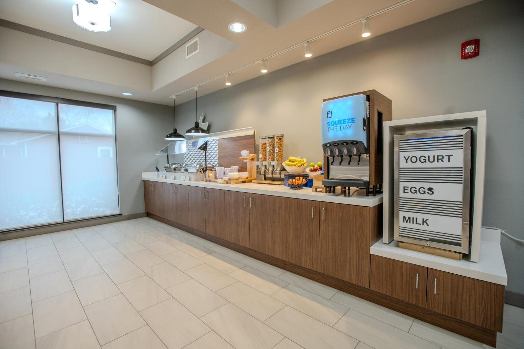 Holiday Inn Express & Suites Cleveland By Ihg Zewnętrze zdjęcie