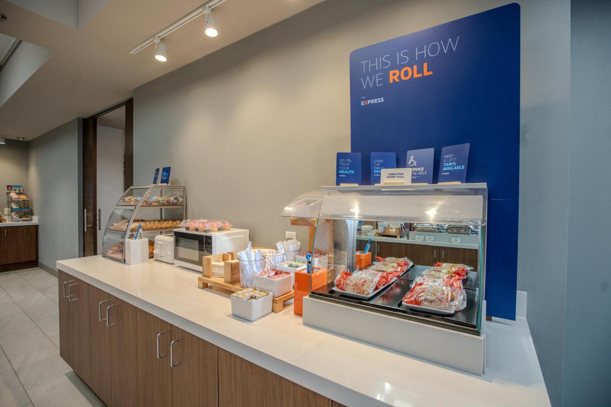 Holiday Inn Express & Suites Cleveland By Ihg Zewnętrze zdjęcie