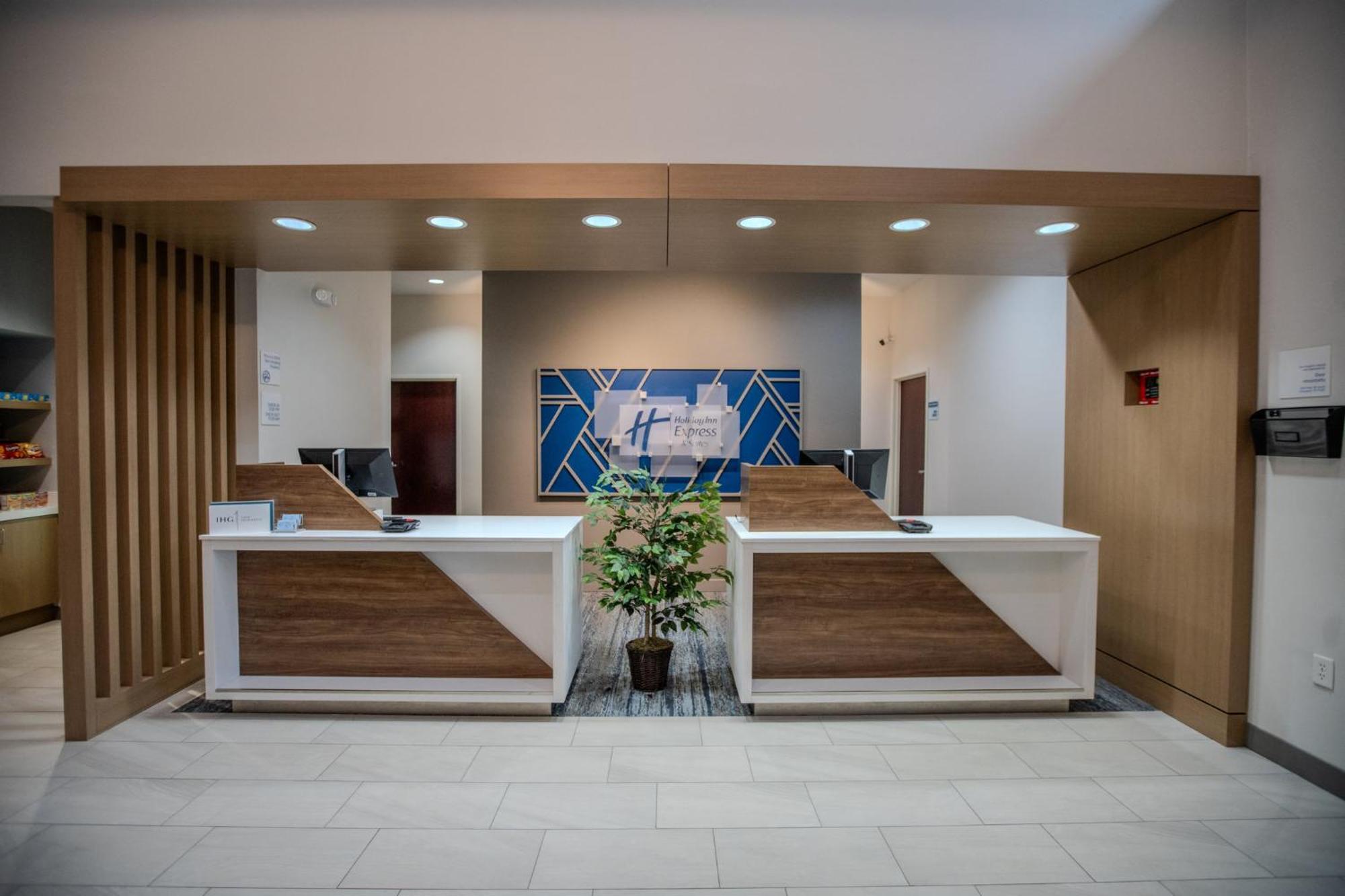 Holiday Inn Express & Suites Cleveland By Ihg Zewnętrze zdjęcie
